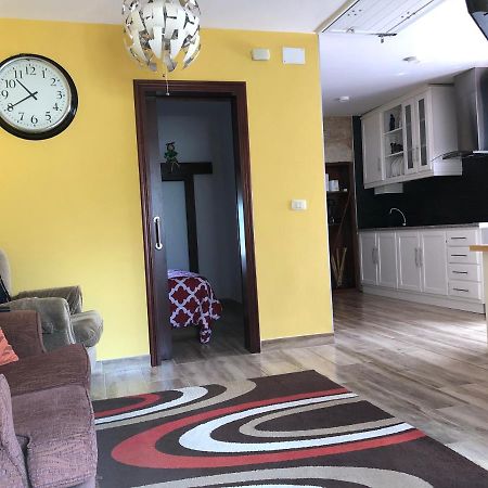 Precioso Apartamento Fina La Caprichosa En Centro De Mondariz Exterior photo
